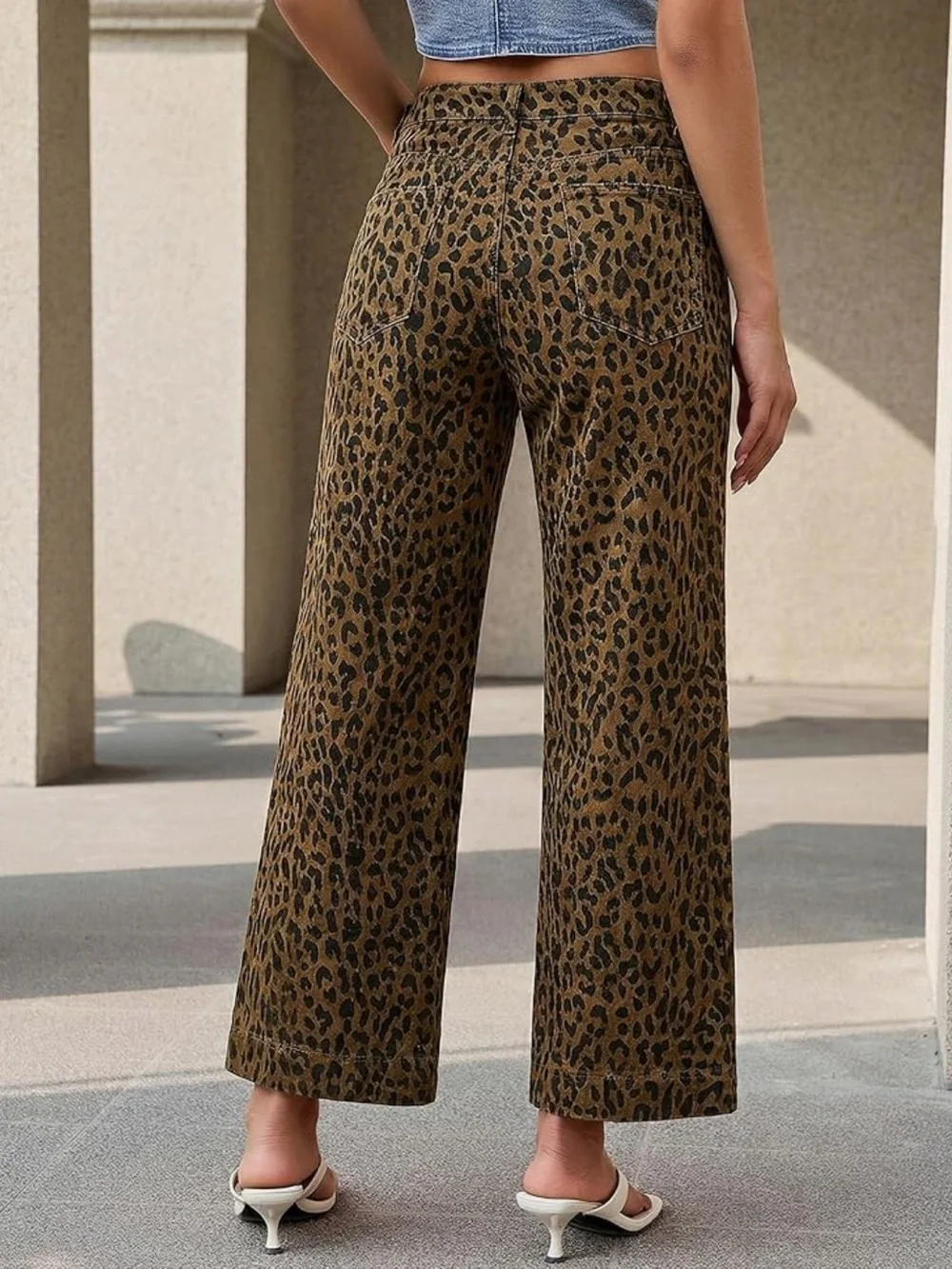 Leopard print high waisted wide leg jeans size 28 medium - Picture 3 of 7